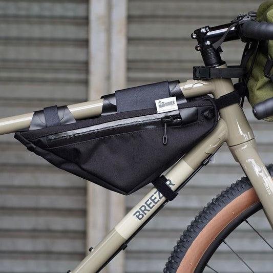 ROAD RUNNER Wedge Half Frame Bike Bag