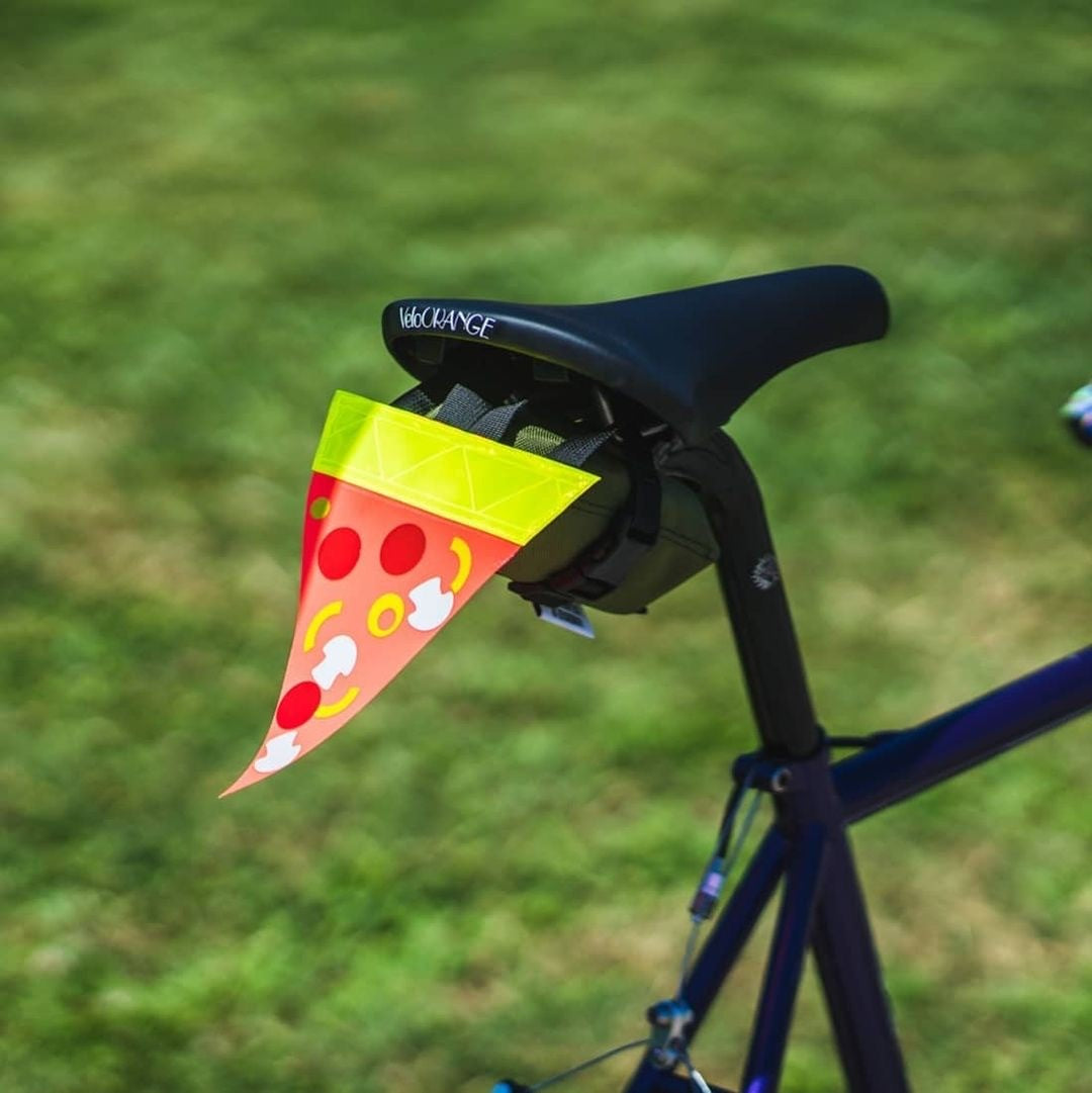 Pizza sales bike reflector